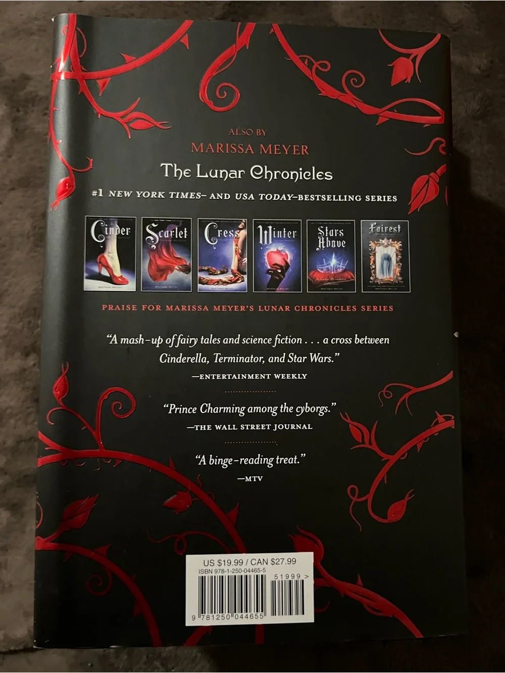 Heartless by Marissa Meyer - Black & Red Hardcover